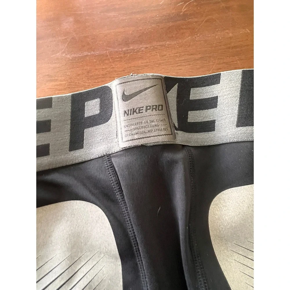 Nike Pro nike pro